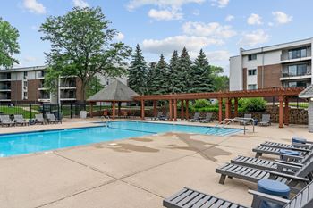 Outdoor Pool at Willow Pond, Burnsville, 55337